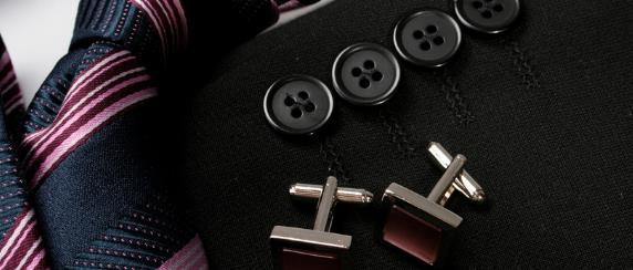 企業(yè)如何樹(shù)立良好的形象？西服定制必不可少！